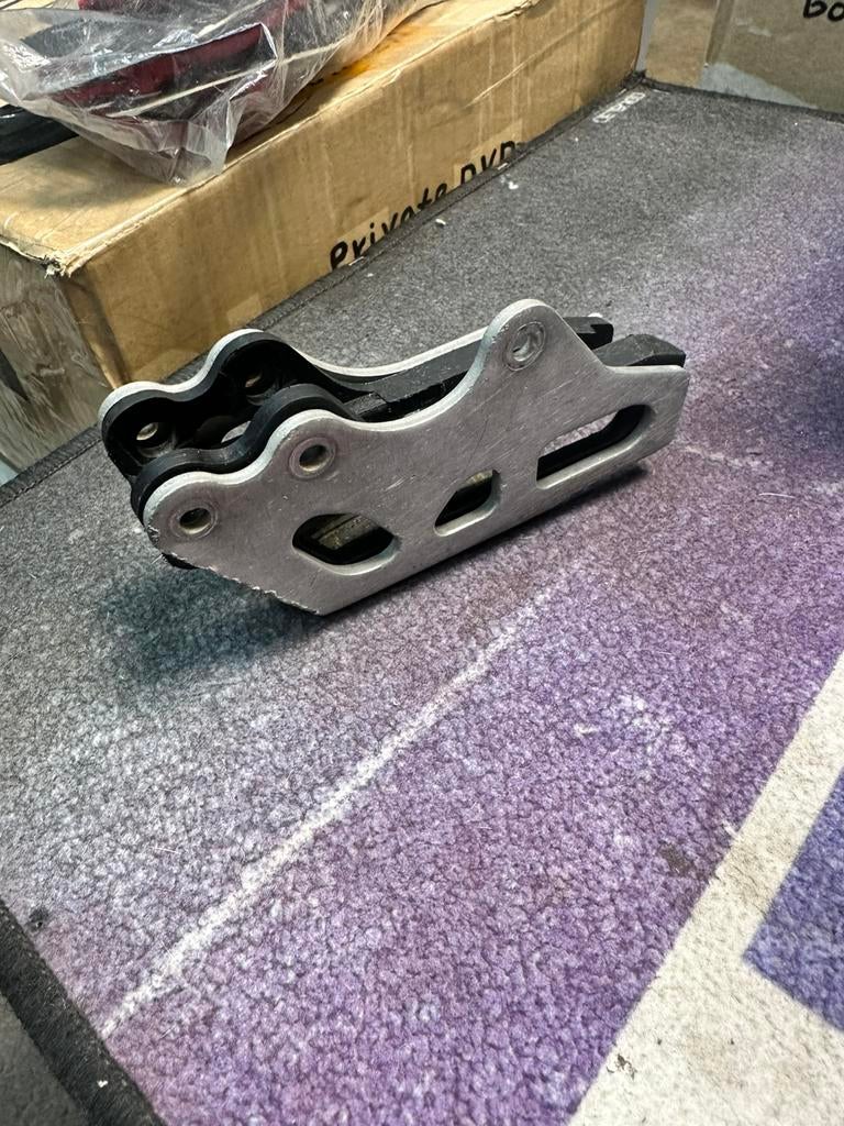 originele achterkettinggeleider voor Yamaha, Ophalen of Verzenden