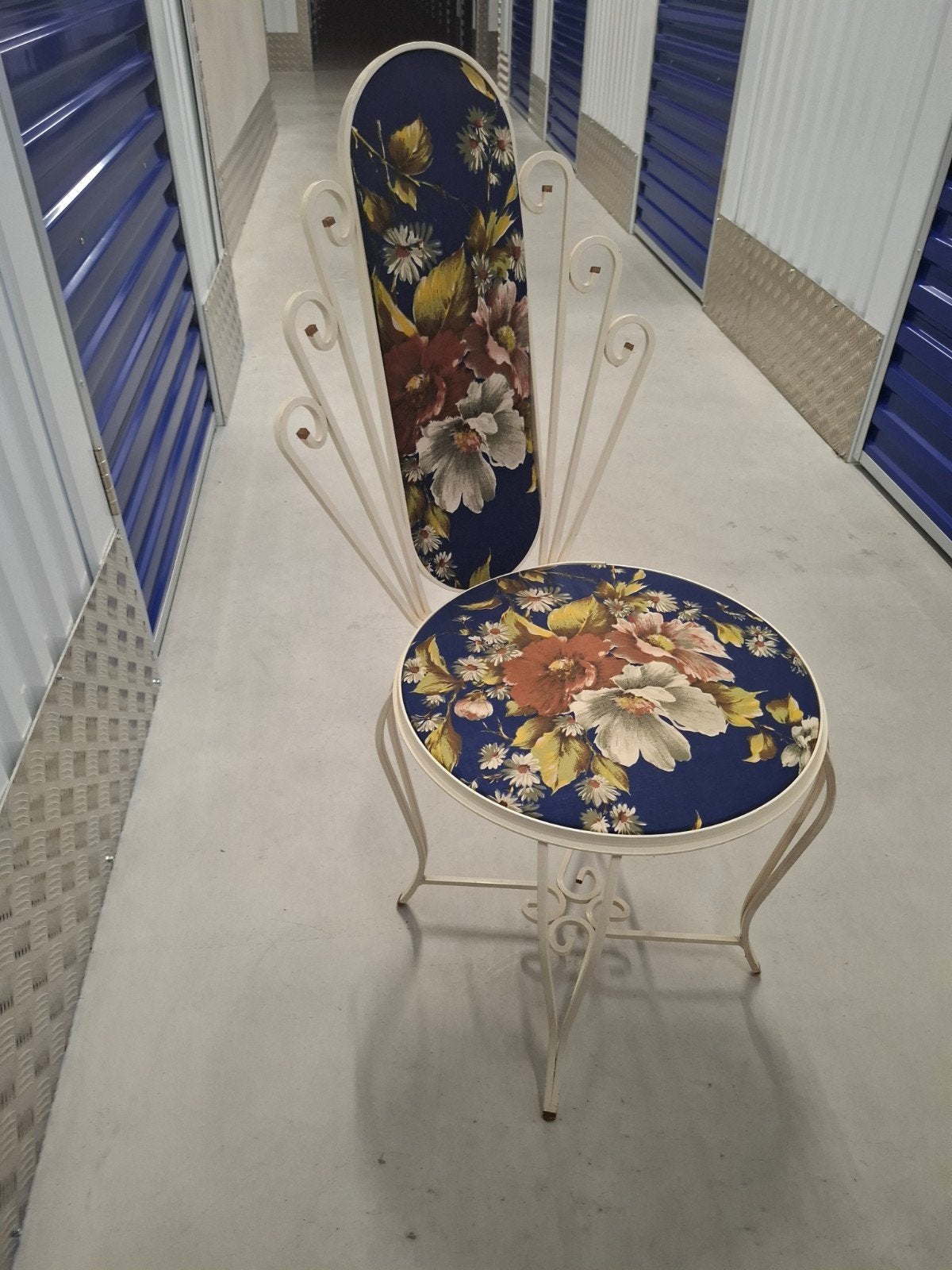Antieke gietijzeren fauteuil met bloemenprint, Ophalen