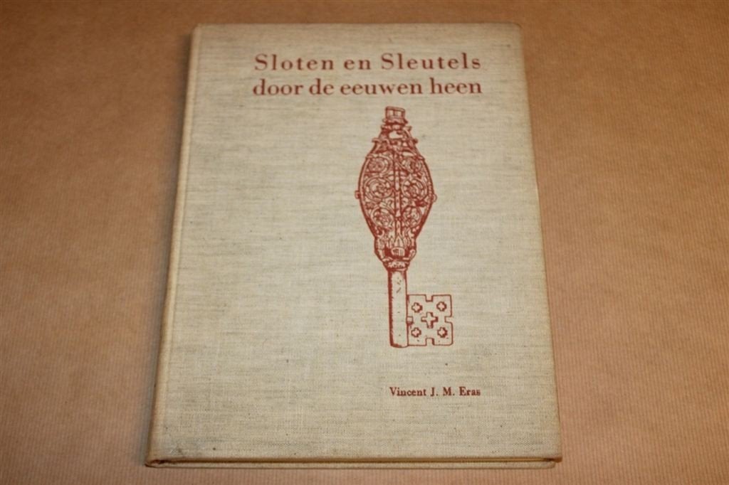 Sloten en sleutels door de eeuwen heen - Lips 1941, Ophalen of Verzenden, Zo goed als nieuw, Overige onderwerpen
