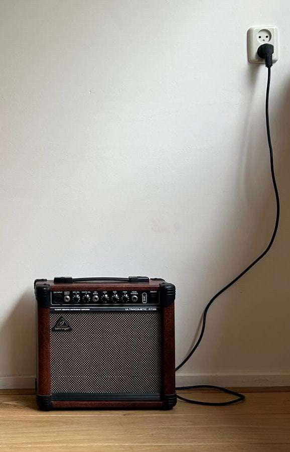 🔈15-watt akoestisch gitaar amp Behringer ultracoustic at108, Ophalen of Verzenden, Zo goed als nieuw, Gitaar, Minder dan 50 watt