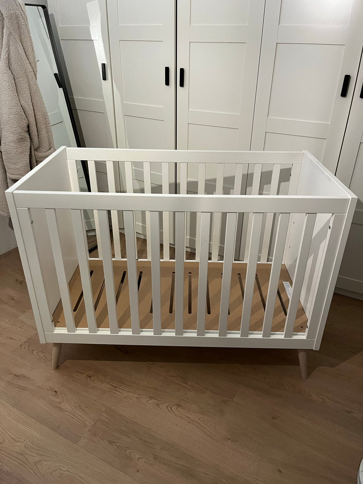 Kidsmill Sterre Ledikant Wit 60x120cm incl. Earosleepmatras, Kinderen en Baby's, Babywiegjes en Ledikanten, Ophalen, Zo goed als nieuw