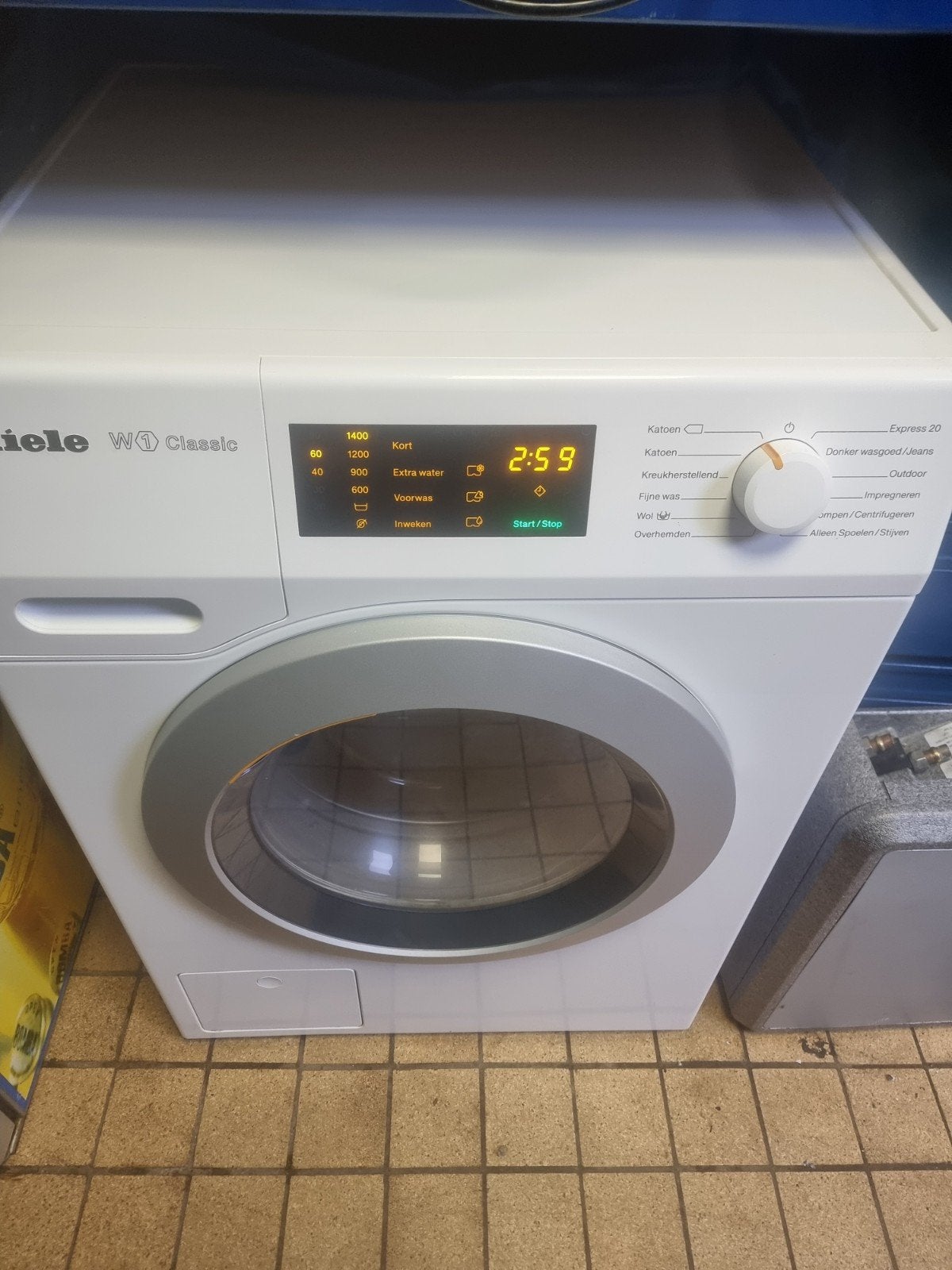Miele W1 Classic WDB030 Wasmachine - Zo goed als nieuw, Ophalen, Energieklasse A of zuiniger, Zo goed als nieuw, Voorlader