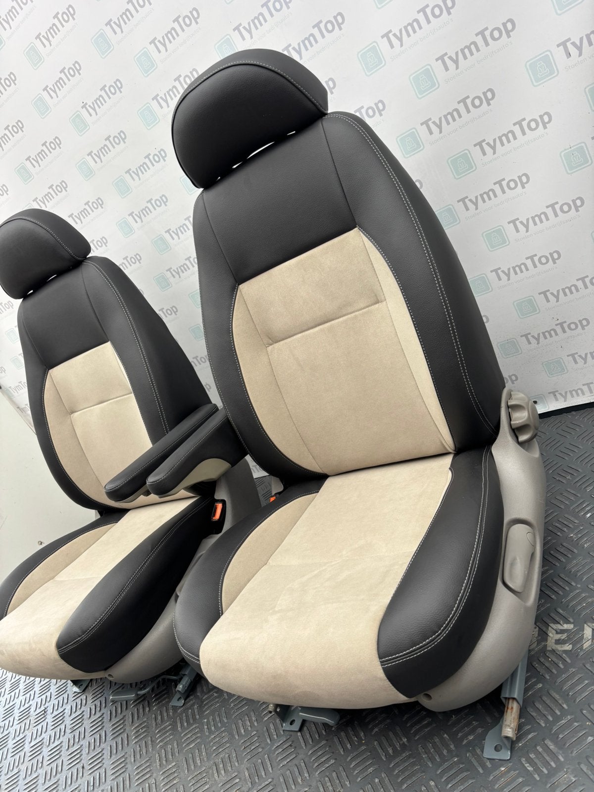 Stoelen draaistoelen camper bus Volkswagen /Mercedes /Fiat, Tymtop5@gmail.com, 3161ek, Tymtop, Nieuw