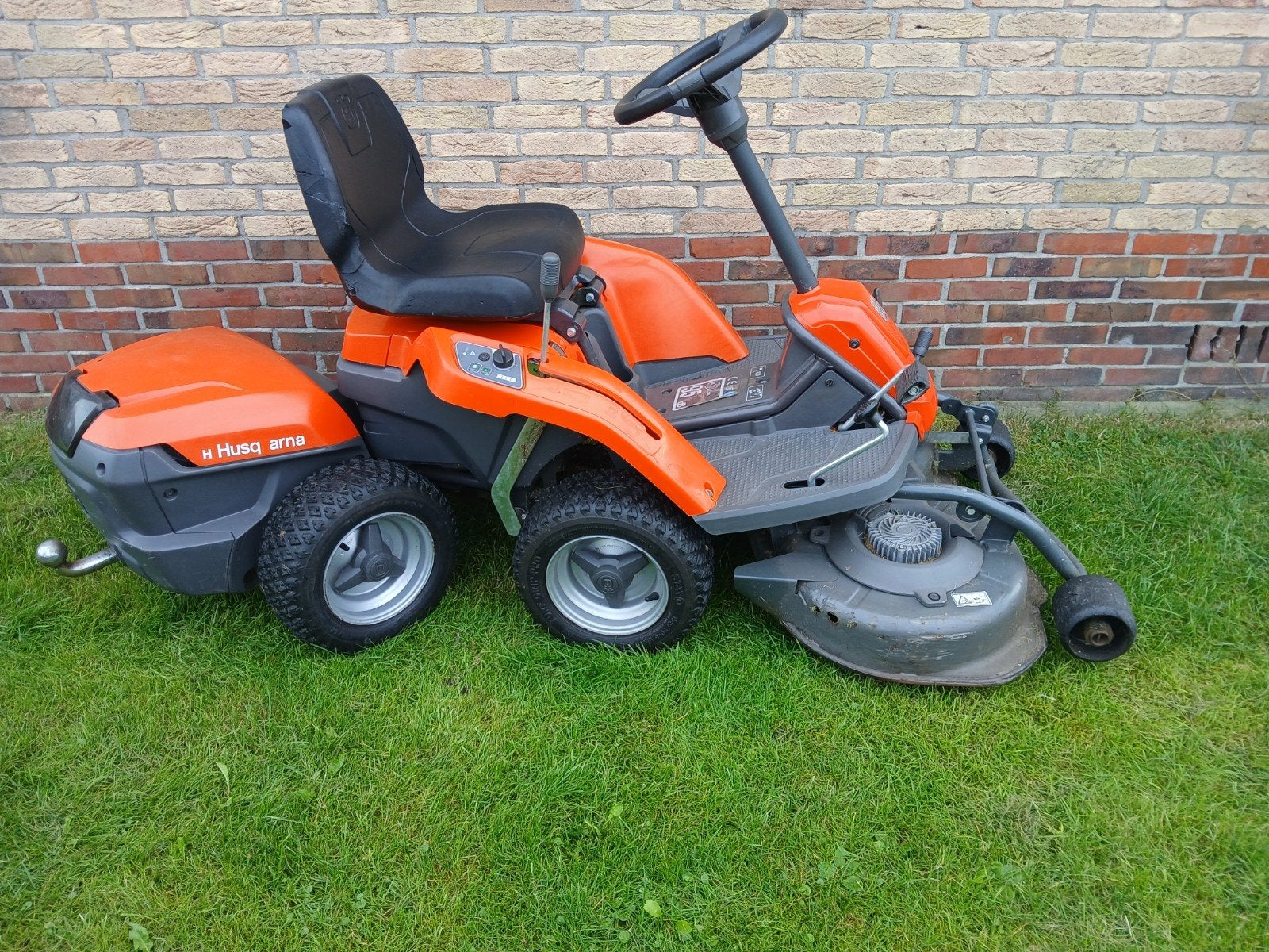 Husqvarna rider Battery Elektrische zitmaaier, Frontmaaier, Ophalen, Gebruikt, Elektrische starter, HUSQVARNA