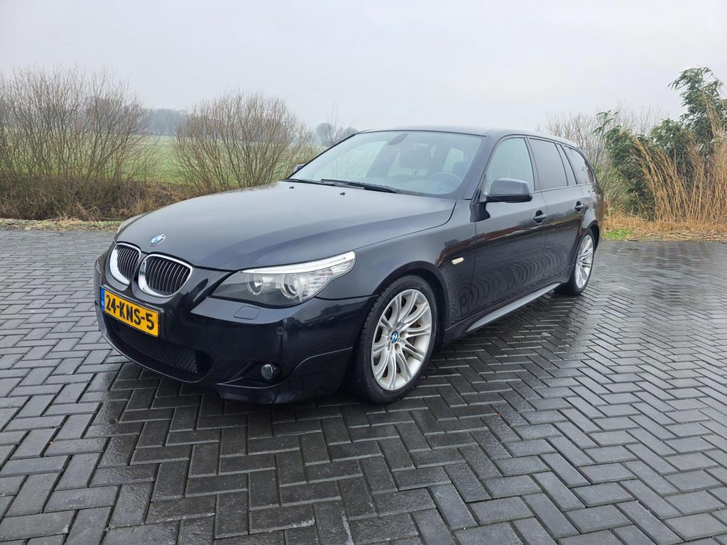 BMW 5-serie Touring 523i Business m-Line Sport 2010!, Achterwielaandrijving, Zwart, 93 €/maand, Euro 4