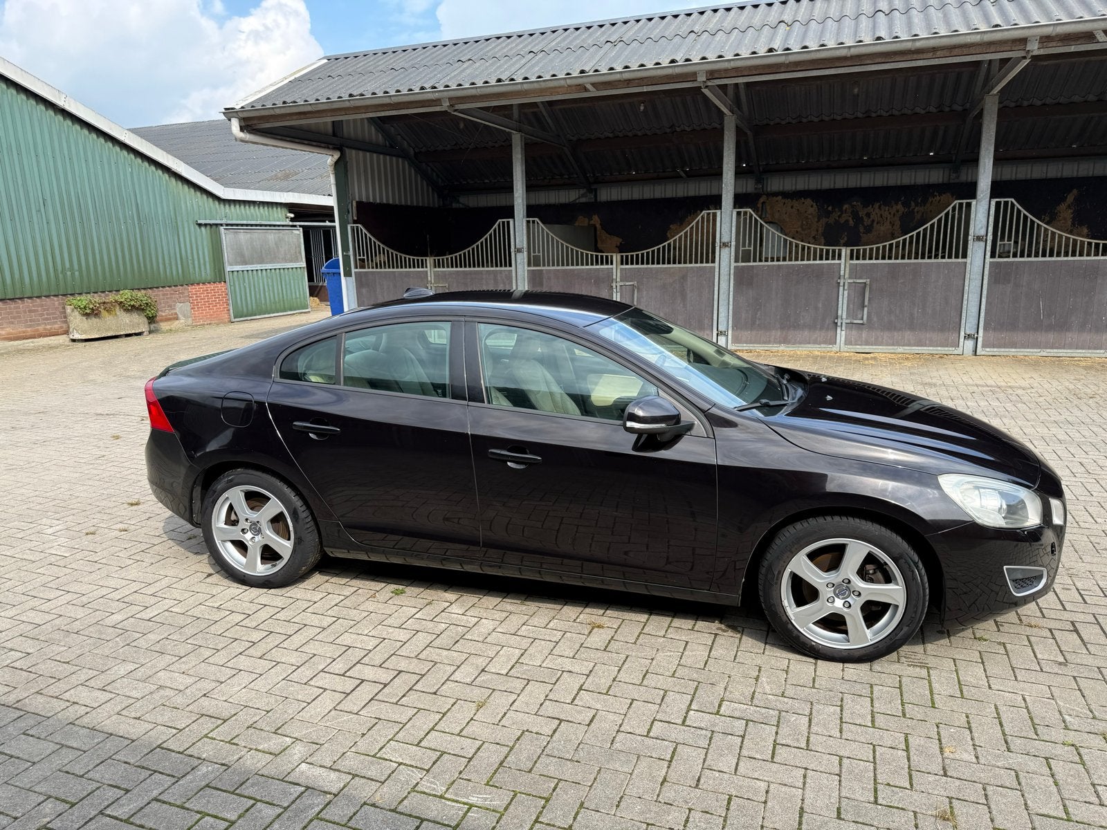Volvo S60 2.0 2010 Zwart (Automaat, Adeptive cc, Full leder), 1984 cc, S60, Origineel Nederlands, Diesel