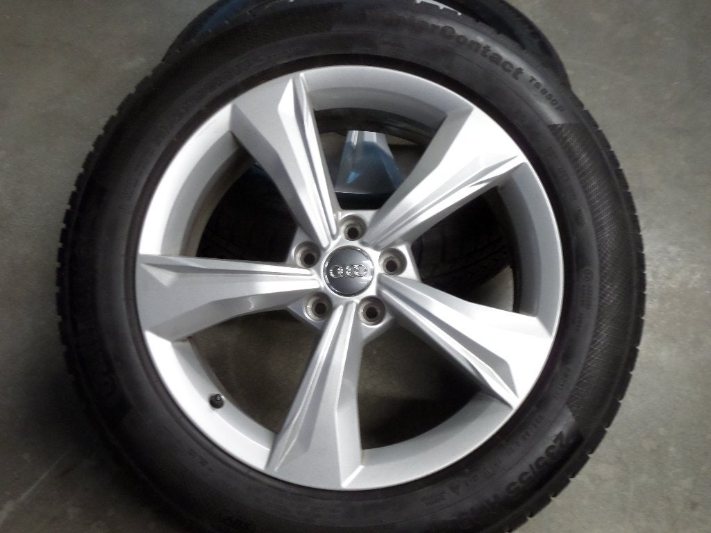 Origineel 19” Audi Q5 SQ5 velgen Continental Winterbanden, Auto-onderdelen, Banden en Velgen, Winterbanden, 235 mm, Personenwagen