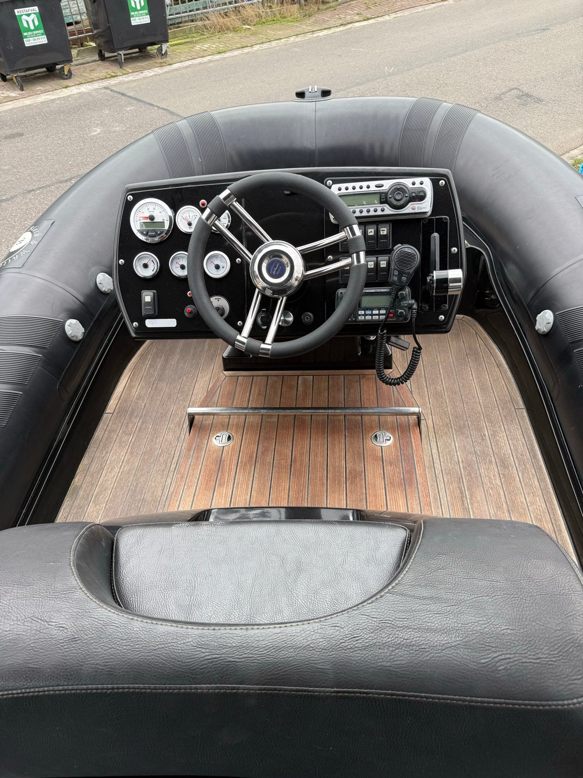 Foto 7 van Castoldi 16 SB Jet Tender - Luxe en Krachtig
