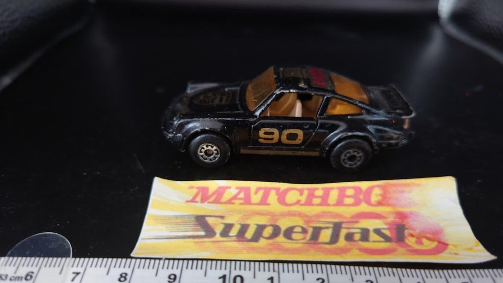 Matchbox Porsche Turbo - Zwart met goudkleurige details, Ophalen of Verzenden, Gebruikt, Auto, Matchbox