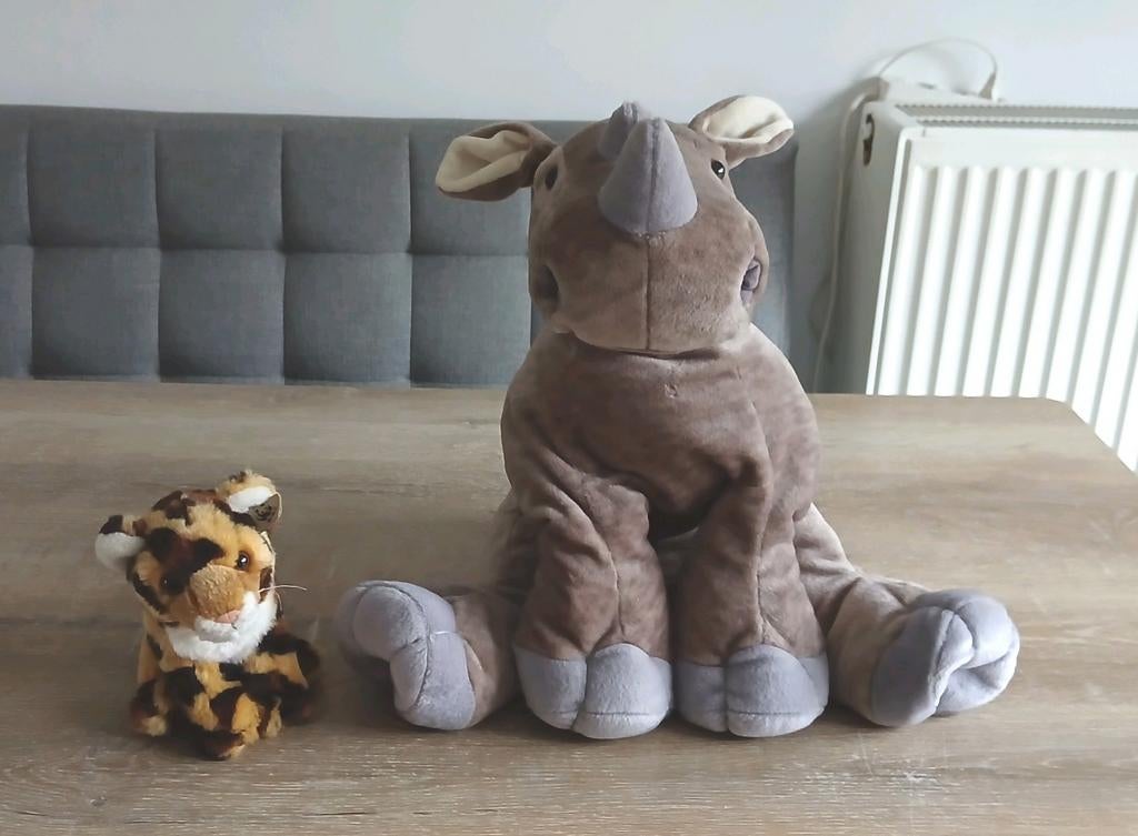 WWF knuffels grote neushoorn en tijger / luipaard, Ophalen of Verzenden, Zo goed als nieuw, Overige typen