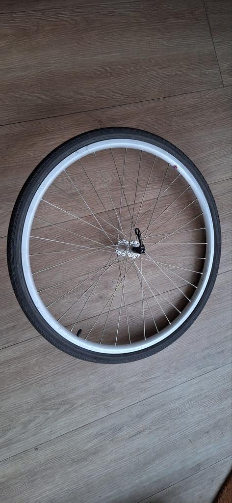 Wiel met Schwalbe band en Novatec snelsluiting, Wiel, Ophalen of Verzenden, Zo goed als nieuw, Novatec