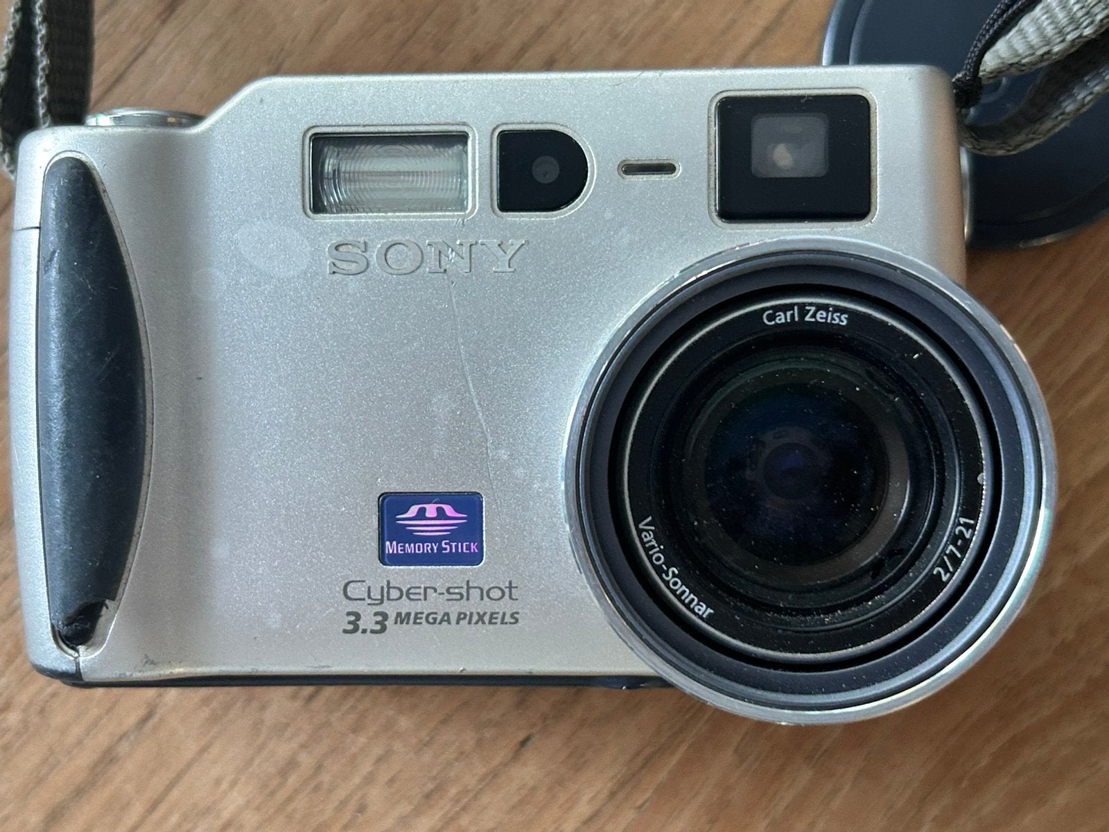 Sony Cyber-shot DSC-S70 Digitale Camera 3.3 MP, Ophalen, Gebruikt, Compact, Sony