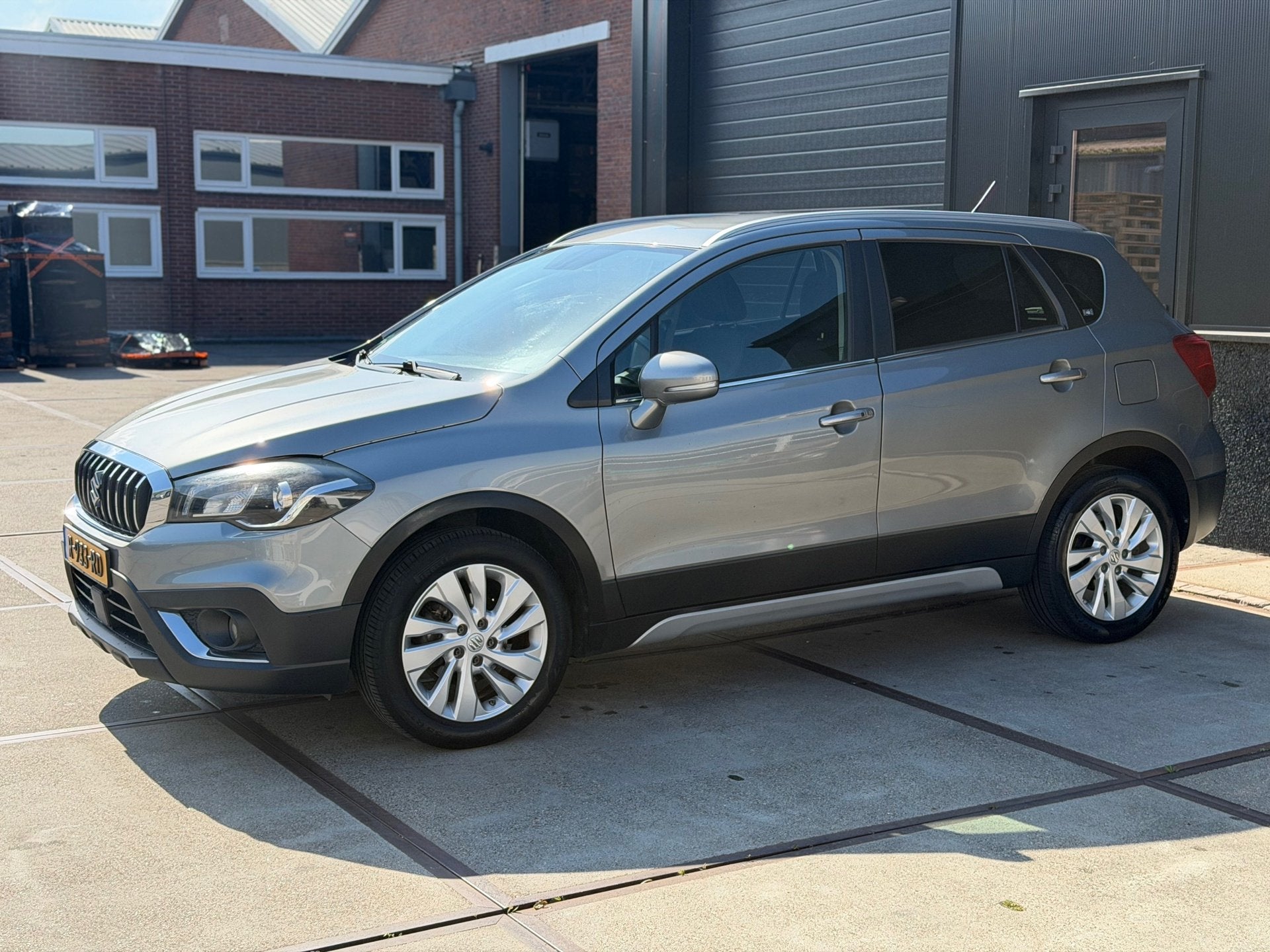 Suzuki S-Cross 1.0 Boosterjet Exclusive Cruise Clima Navi Ke, Auto's, Voorwielaandrijving, Dealer onderhouden, Stof, Gebruikt