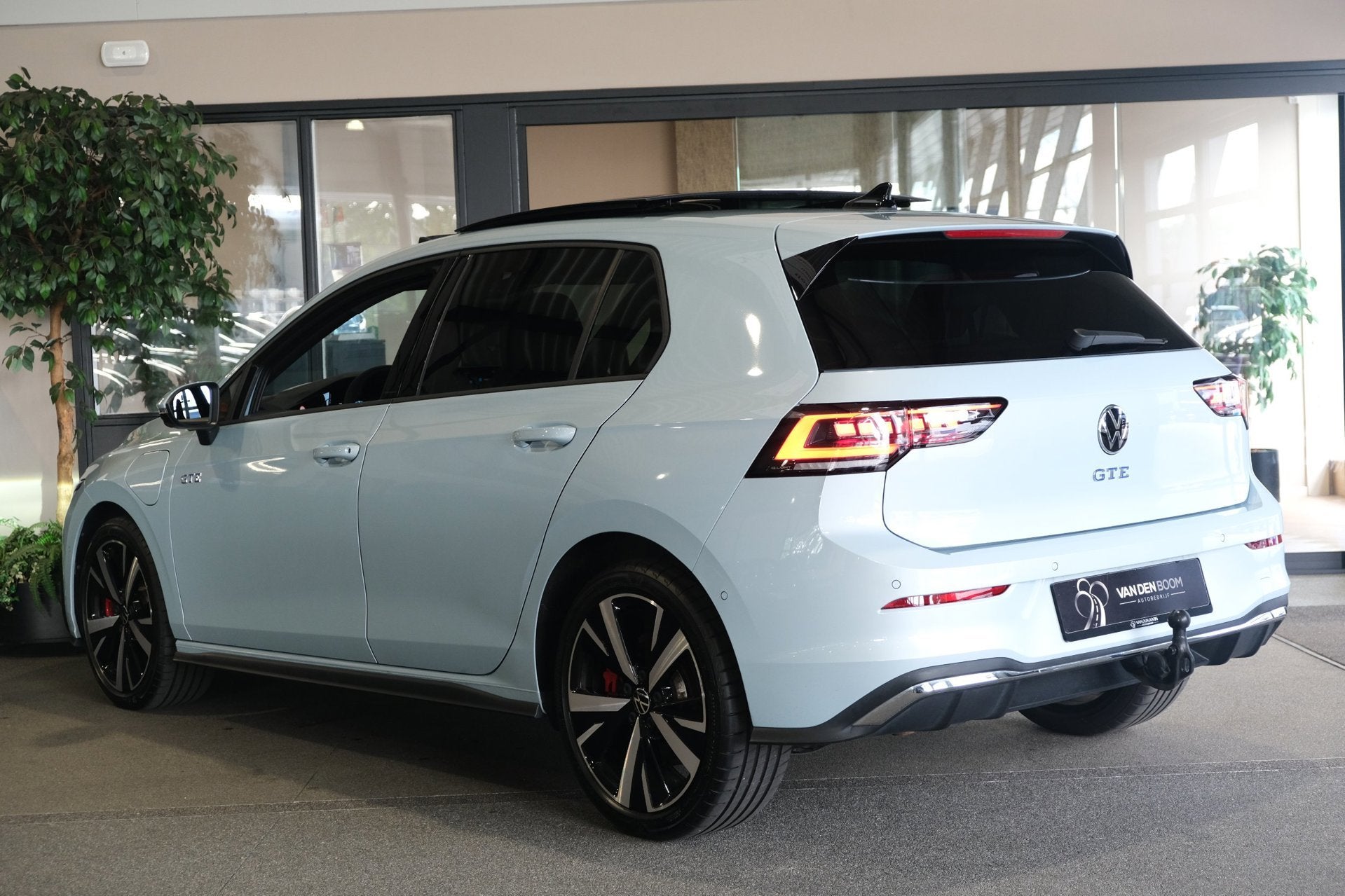 Volkswagen Golf 8.5 1.5 eHybrid GTE 272PK Facelift Pano Voll, Auto's, Dealer onderhouden, 77 km/l, Zwart, 4 cilinders