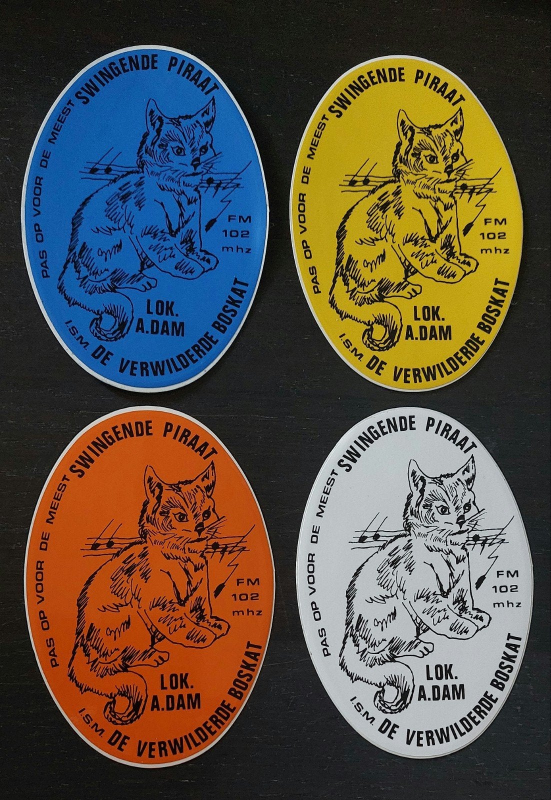 4 stickers Swingende Piraat Verwilderde Boskat Amsterdam, Ophalen of Verzenden, Gebruikt