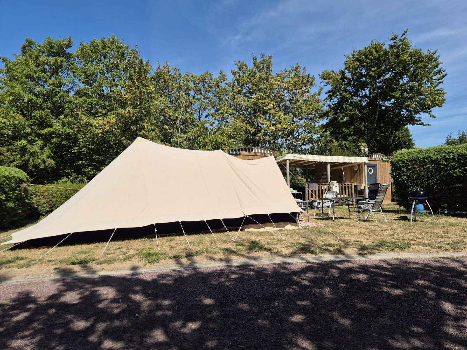 4-persoons tent met bagagewagen - Ideaal voor beginners, Ophalen, Zo goed als nieuw, Tot en met 4