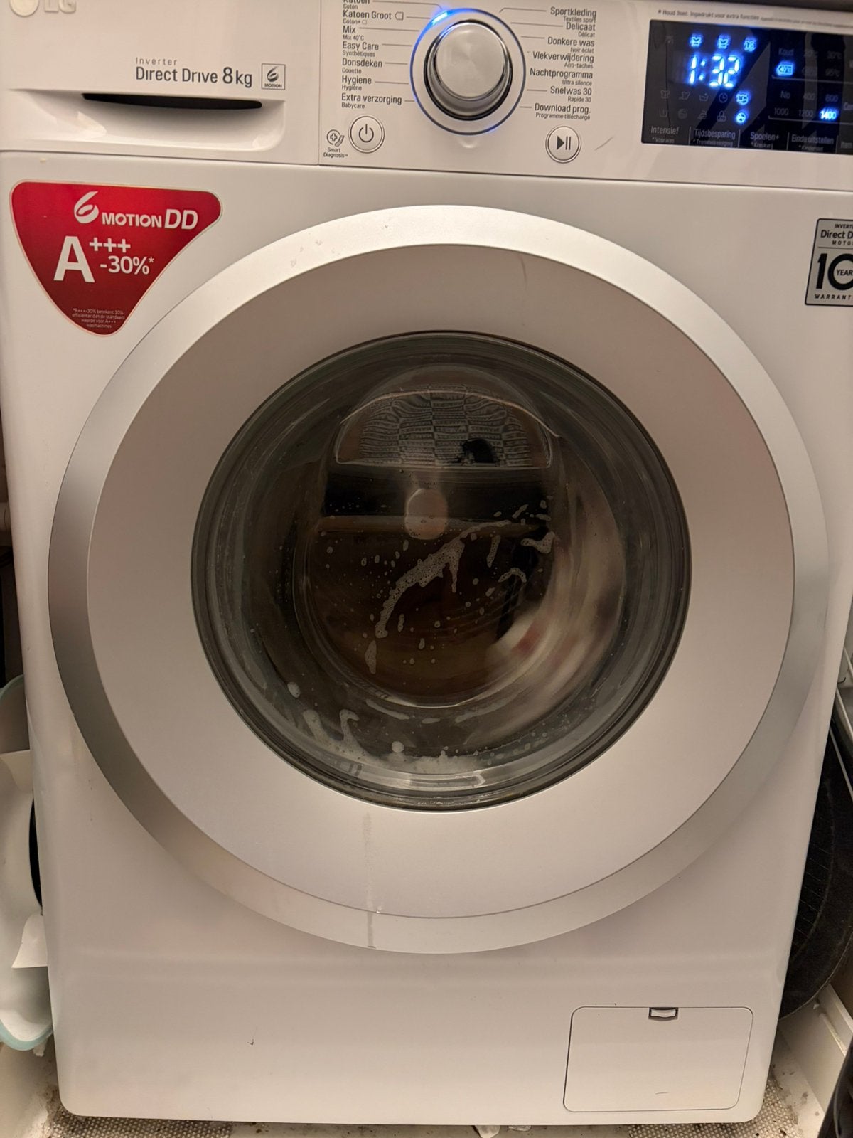 Lg wasmachine, Ophalen, Zo goed als nieuw, 85 tot 90 cm, 1200 tot 1600 toeren