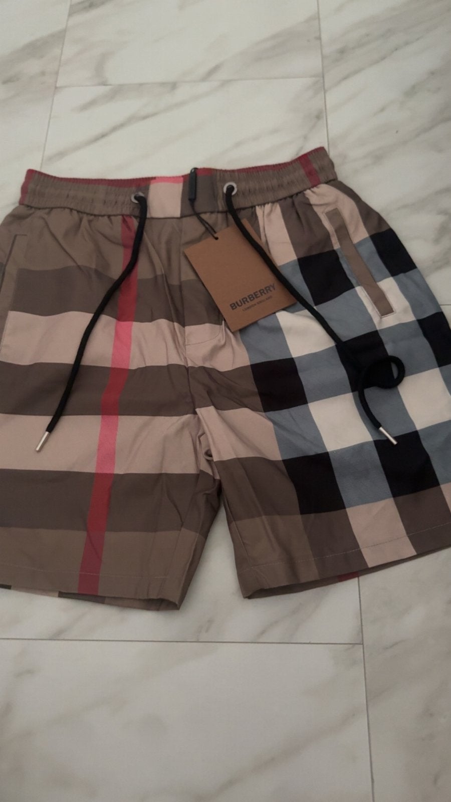 Burberry shorts maat S, Ophalen of Verzenden, Nieuw, Meerkleurig, Zwembroek of Short