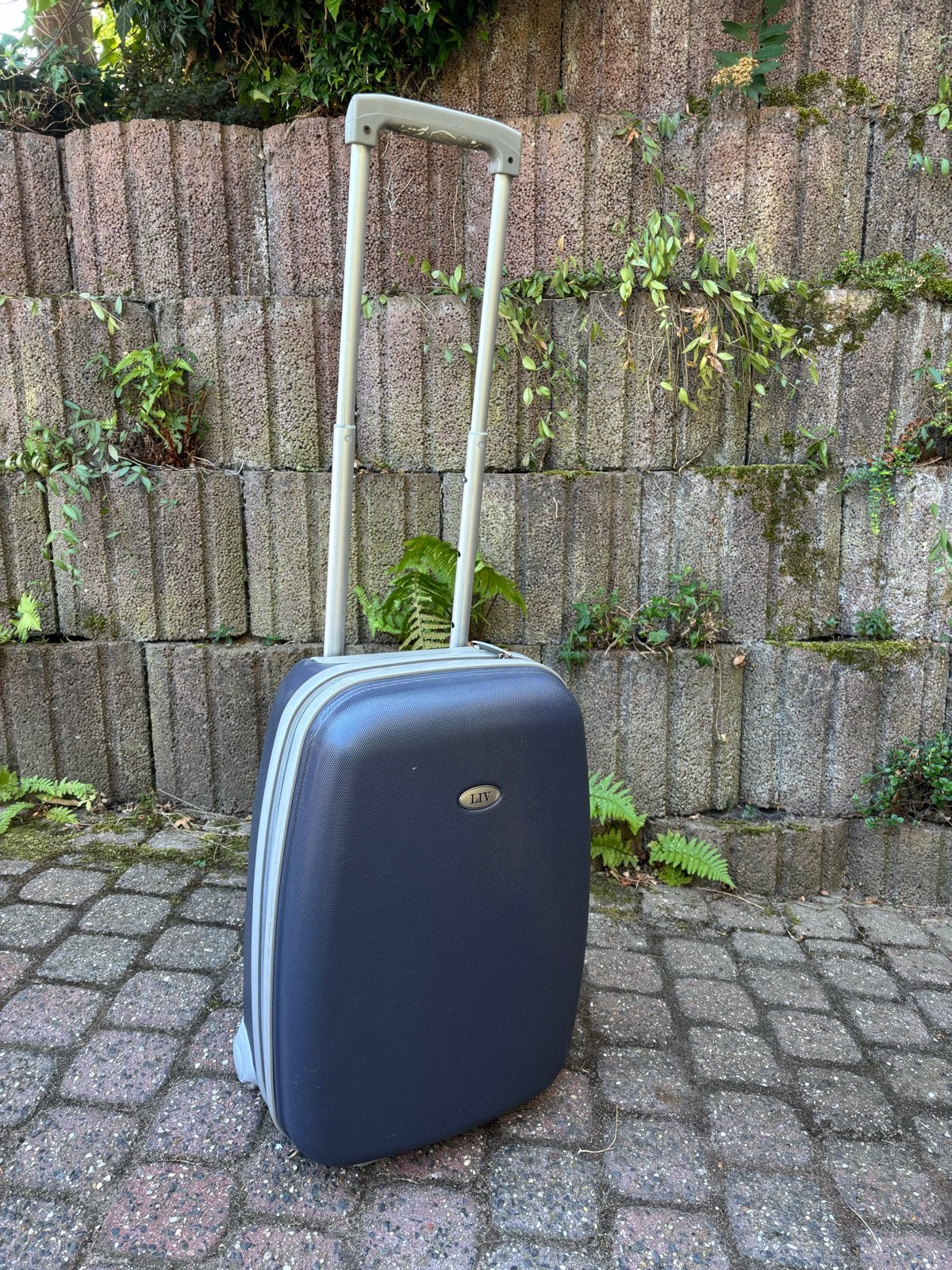 LIV Rolkoffer met cijferslot, Ophalen, Gebruikt, Hard kunststof, Minder dan 50 cm