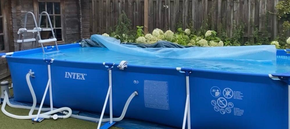 Mooi groot zwembad INTEX compleet!, Ophalen, 200 tot 300 cm, 80 tot 120 cm, Zo goed als nieuw