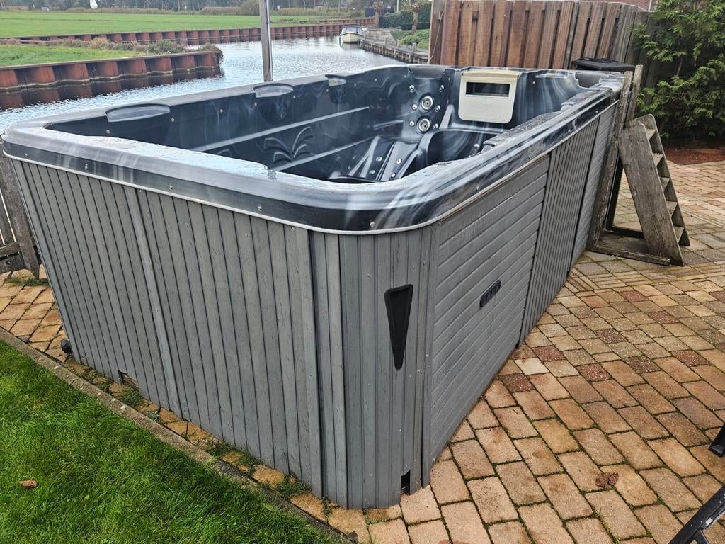 Zwemspa  , jacuzzi nu voor 3750 ,-, Tuin en Terras, Zwembaden, Ophalen, Gebruikt, 200 tot 300 cm, 400 cm of meer
