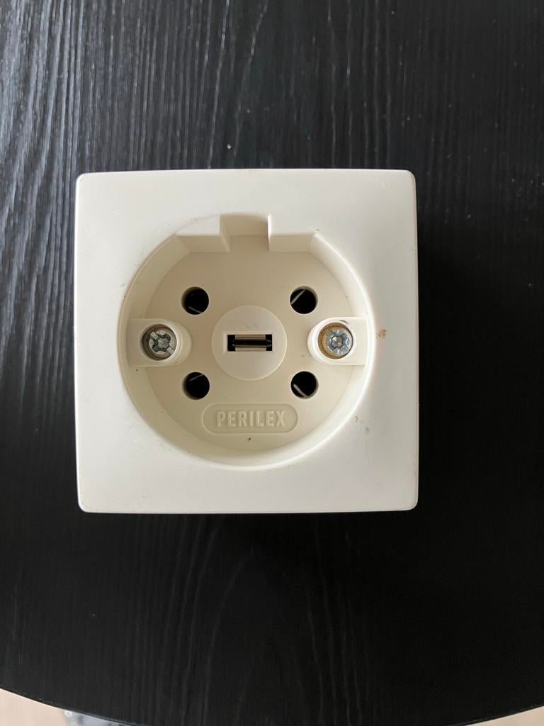 Perilex stopcontact - Wit, 5-polig, Doe-het-zelf en Verbouw, Elektra en Kabels, Gebruikt, Stopcontact, Ophalen of Verzenden