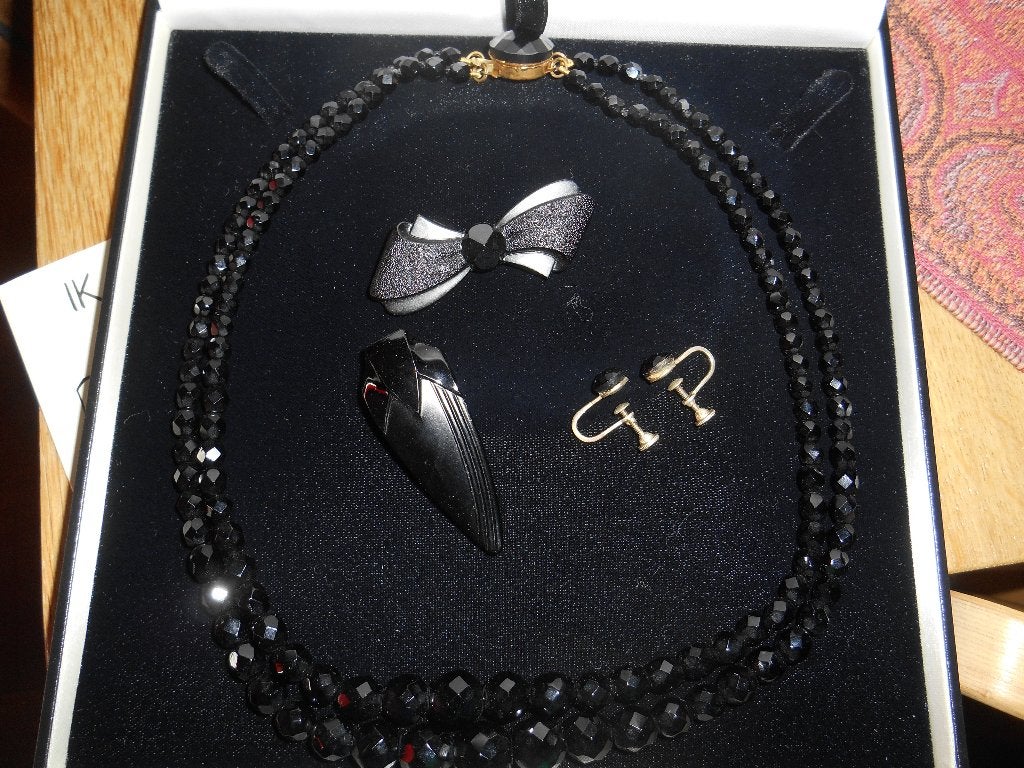 antieke rouwketting met oorbellen en broche, Ophalen, Overige materialen, Ketting, Met edelsteen