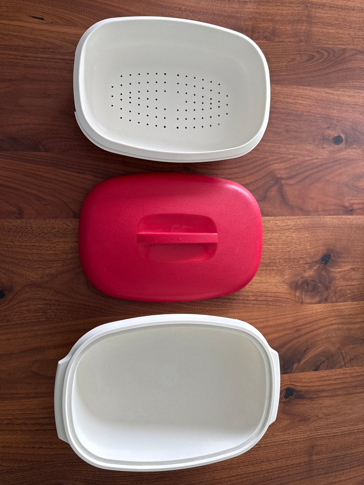 Tupperware Microgolf Stomer met Zeef - Rood/Crème, Gebruikt, Overige typen, Ophalen of Verzenden, Magnetronbestendig