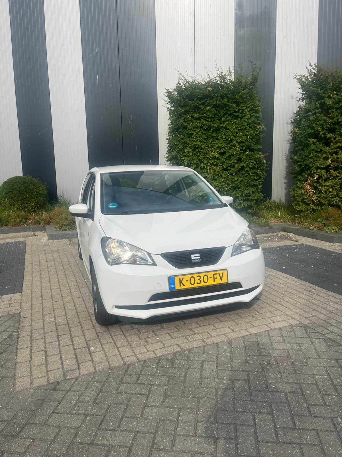 Seat Mii 1.0 75PK 5d 2018 Wit LPG G3 nieuwe apk, Auto's, Voorwielaandrijving, 31 €/maand, 4 stoelen, Mii