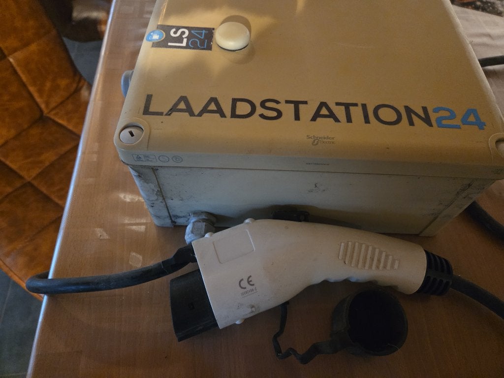 Laadpaal met kabel, Auto diversen, Laadpalen, Ophalen of Verzenden, Gebruikt, Laadpaal