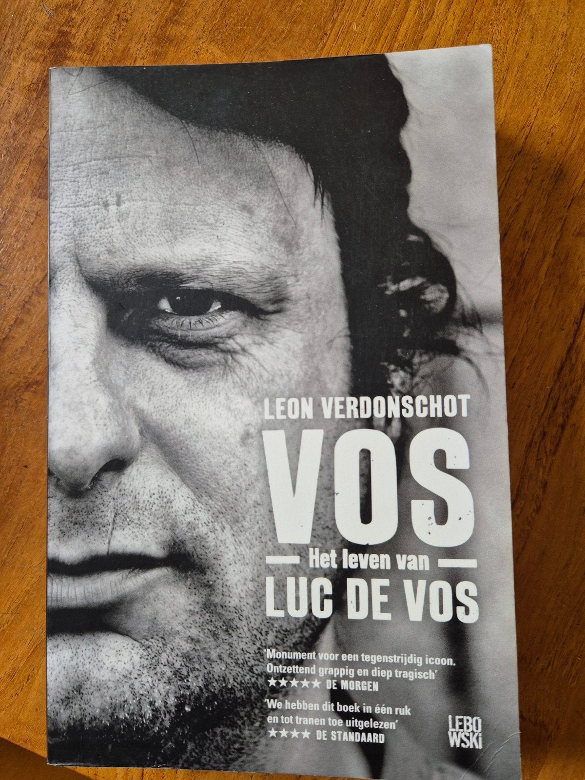 VOS - Het leven van Luc De Vos (Leon Verdonschot), Ophalen of Verzenden, Zo goed als nieuw, Leon Verdonschot, Kunst en Cultuur