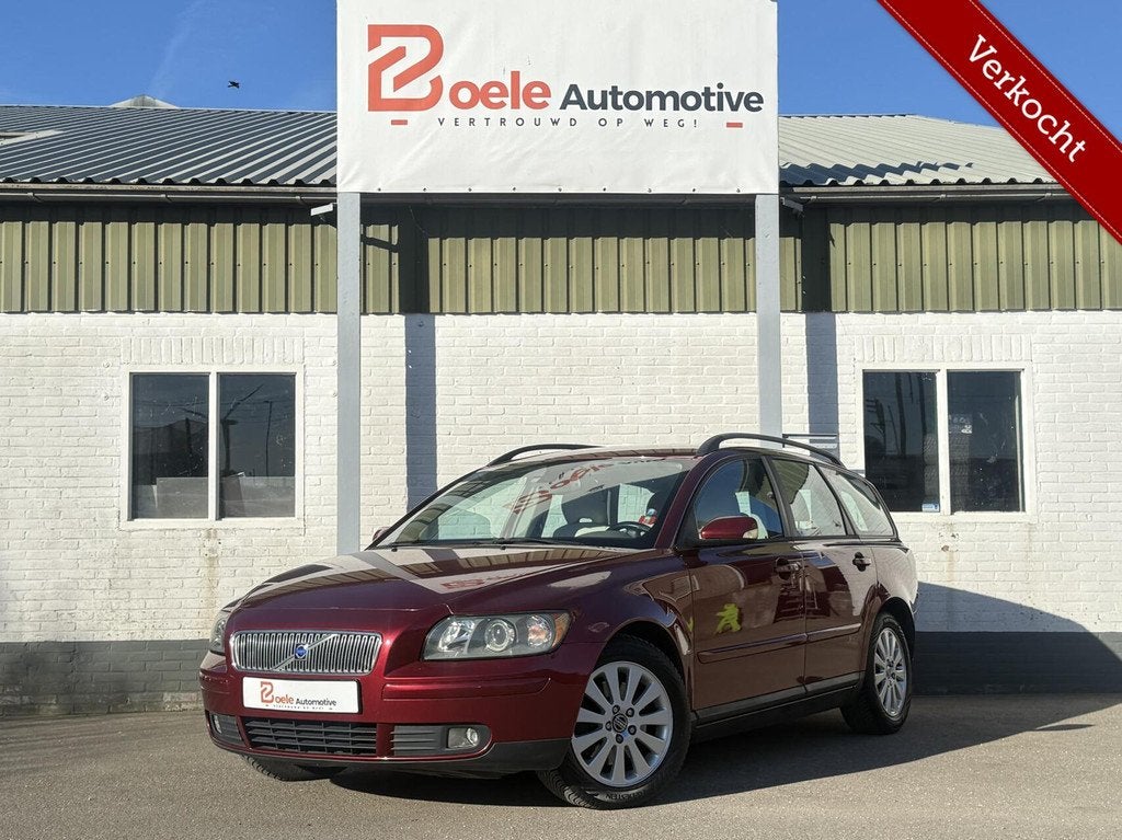 Volvo V50 2.4i Momentum Automaat / 170pk / Nwe APK / Trekhaa, Voorwielaandrijving, 1378 kg, Gebruikt, 700 kg