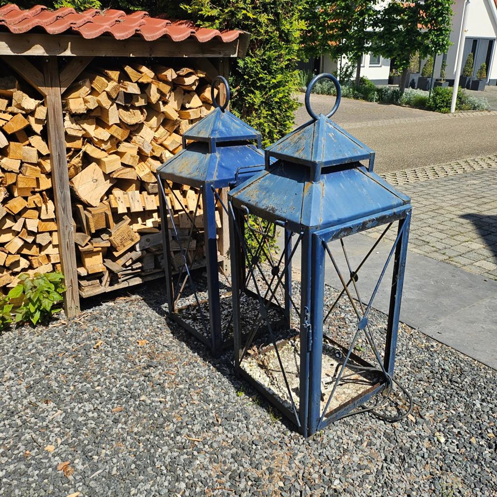 Set van 2 grote metalen buitenlantaarns, Ophalen