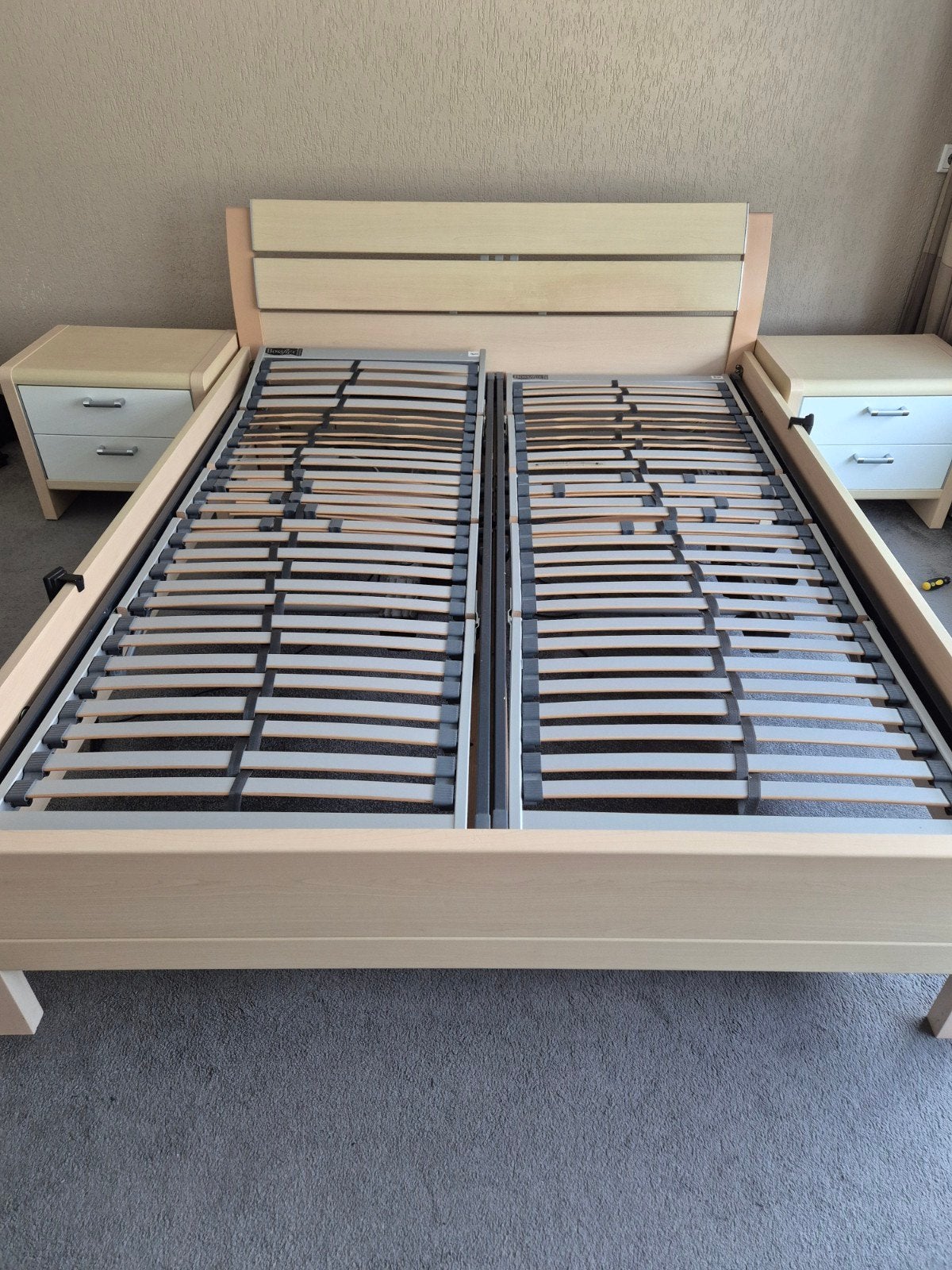 Nolte Delbrück tweepersoonsbed met nachtkastjes, geen bodems, Ophalen, Gebruikt, Beige, Tweepersoons