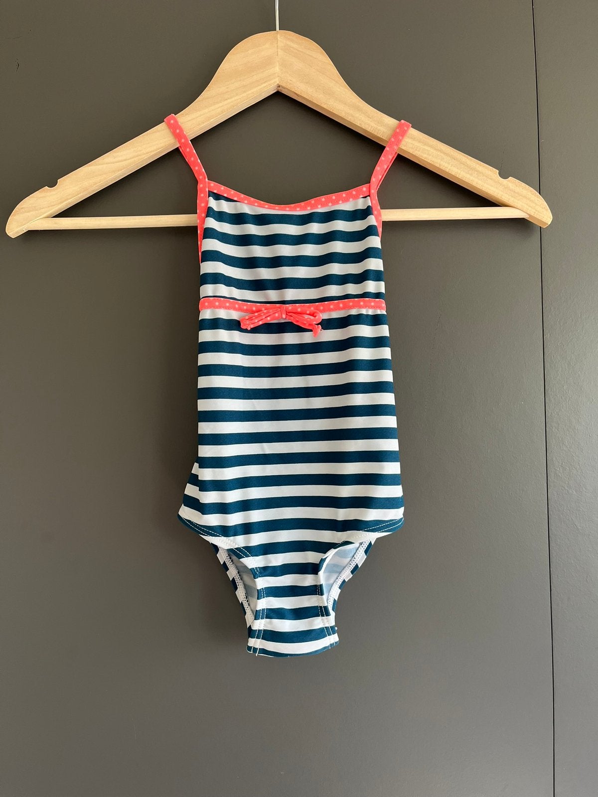 Wit badpak blauw gestreept strepen patroon, maat 86/92 Hema, Kinderen en Baby's, Babykleding | Maat 86, Ophalen of Verzenden, Zo goed als nieuw