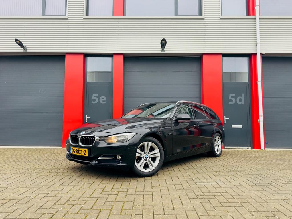 BMW 3-serie Touring 320d High Executive, Auto's, Achterwielaandrijving, 4 cilinders, Zwart, Diesel