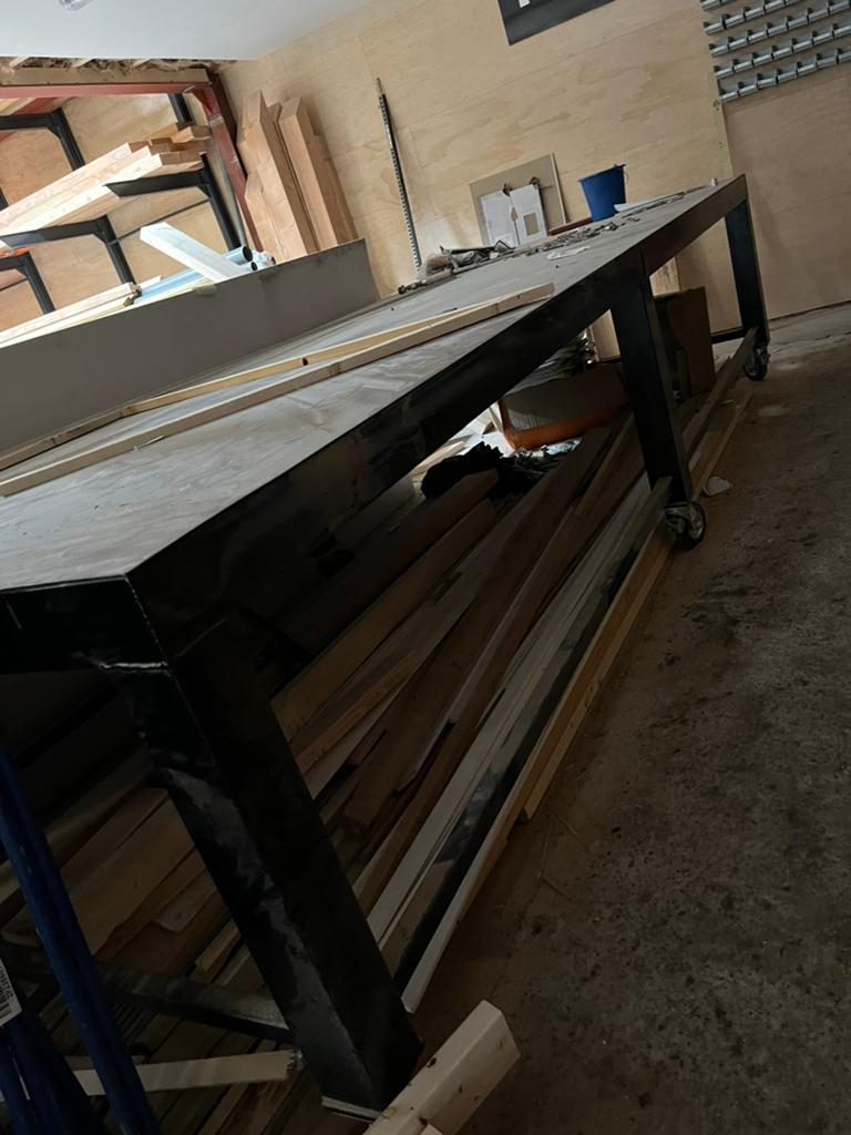 Stalen werkbank, Ophalen of Verzenden, Zo goed als nieuw