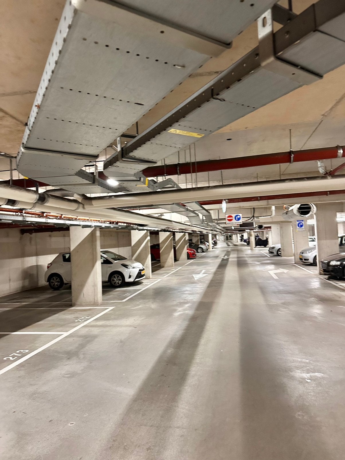 VASTE PARKEERPLAATS TE HUUR– YPENBURG / DEN HAAG– €140 P/MND, Ophalen of Verzenden