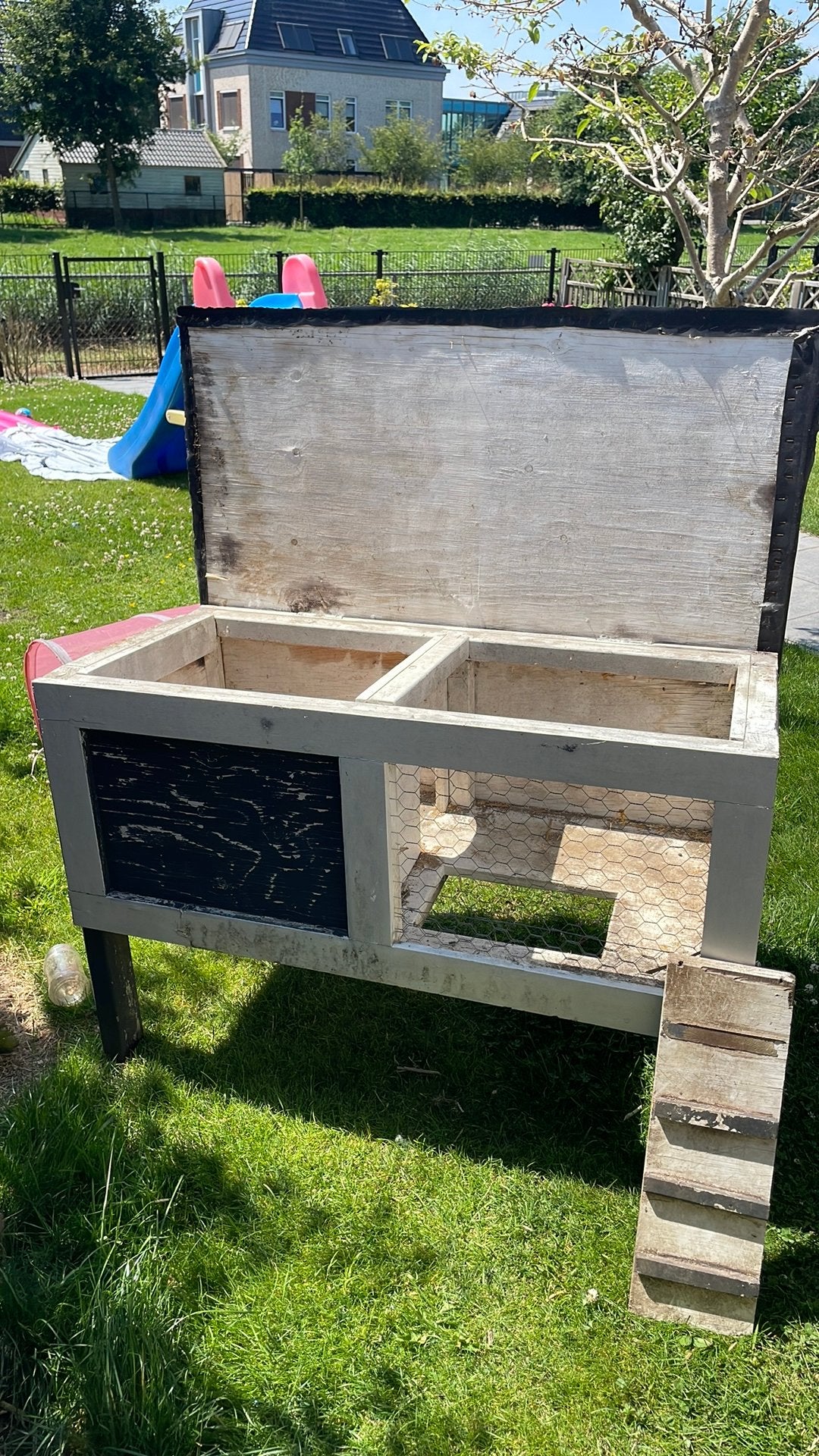 Konijnenhok - OPKNAPPER!, Dieren en Toebehoren, Knaagdieren en Konijnen | Hokken en Kooien, Ophalen, 110 cm of meer, Zo goed als nieuw