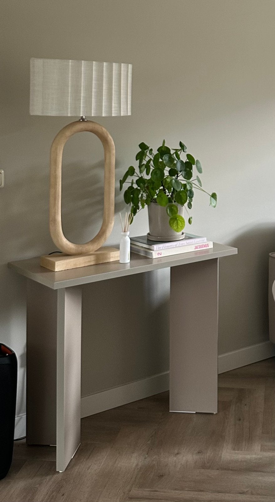 Sidetable beige, Ophalen, Zo goed als nieuw, 50 tot 100 cm, Minder dan 100 cm