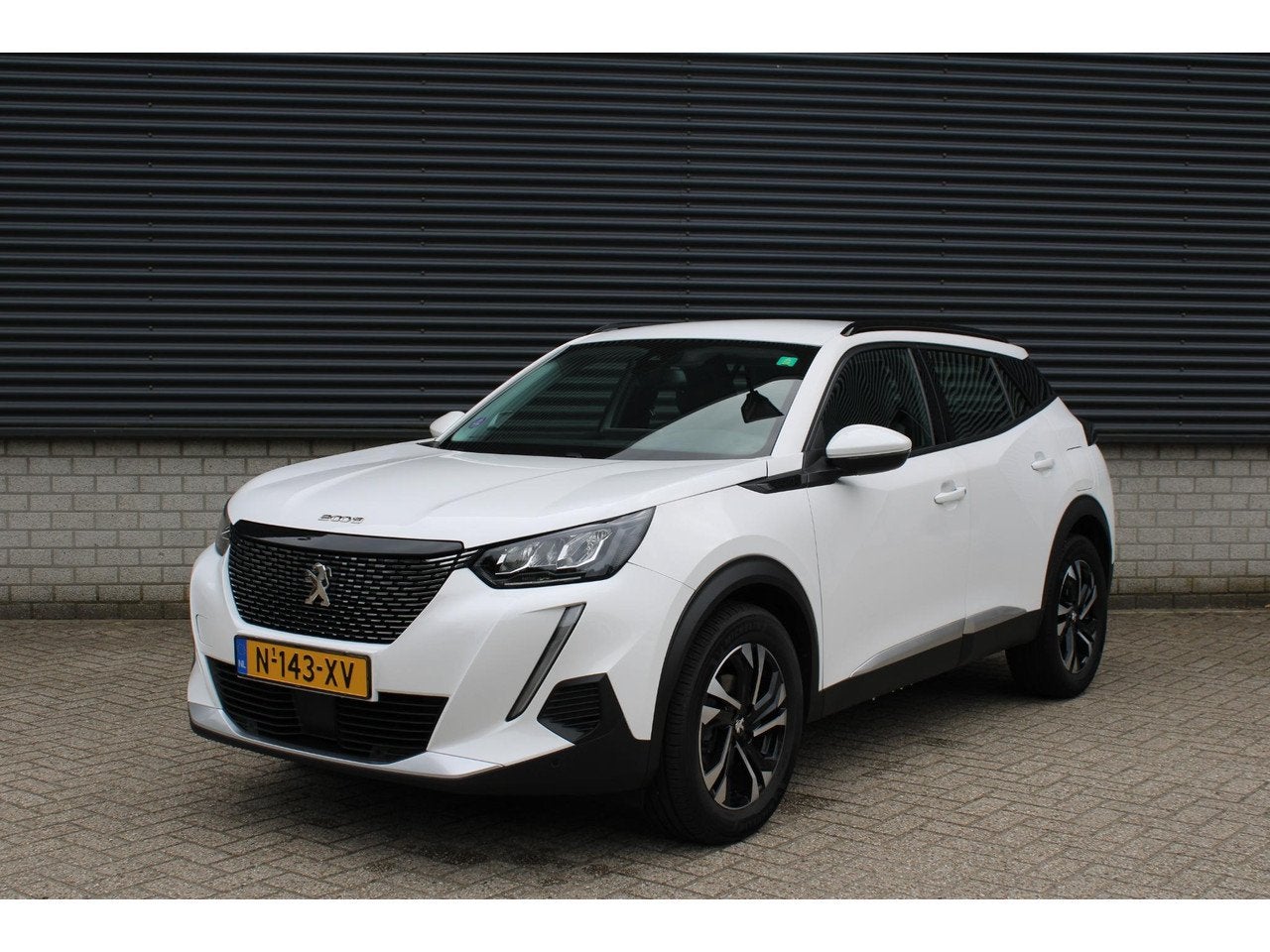 Peugeot 2008 1.2 PureTech Allure (bj 2021, automaat), Gebruikt, 1199 cc, Bedrijf, 3 cilinders
