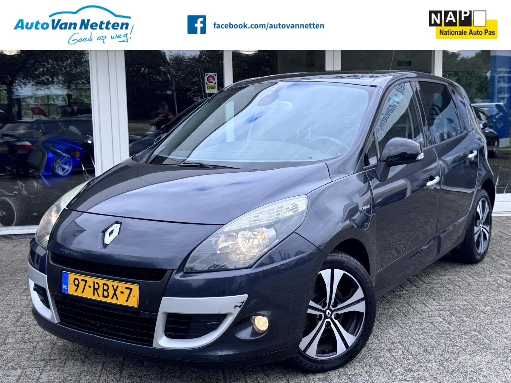 Renault Scenic 2.0 16v 140pk Automaat Bose uitvoering,Clima,, Auto's, Renault, Euro 5, Gebruikt, Zwart, 4 cilinders