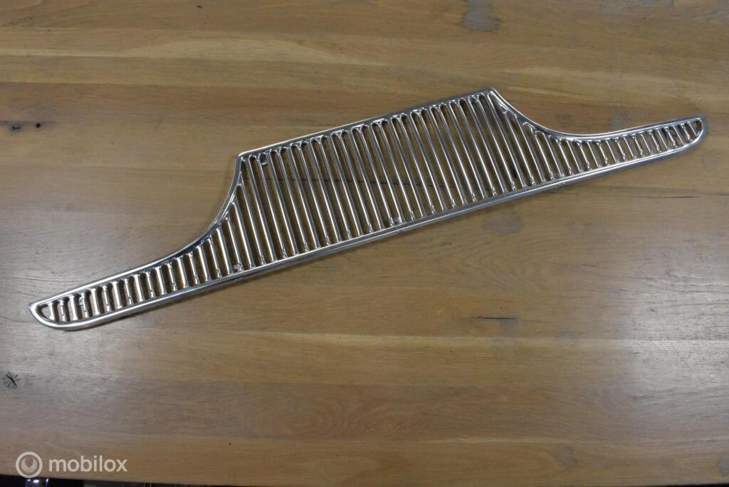 NOS: Grille origineel chroom Ford Taunus P3 ('60-'64) 562040, Ford, Nieuw, Ophalen of Verzenden