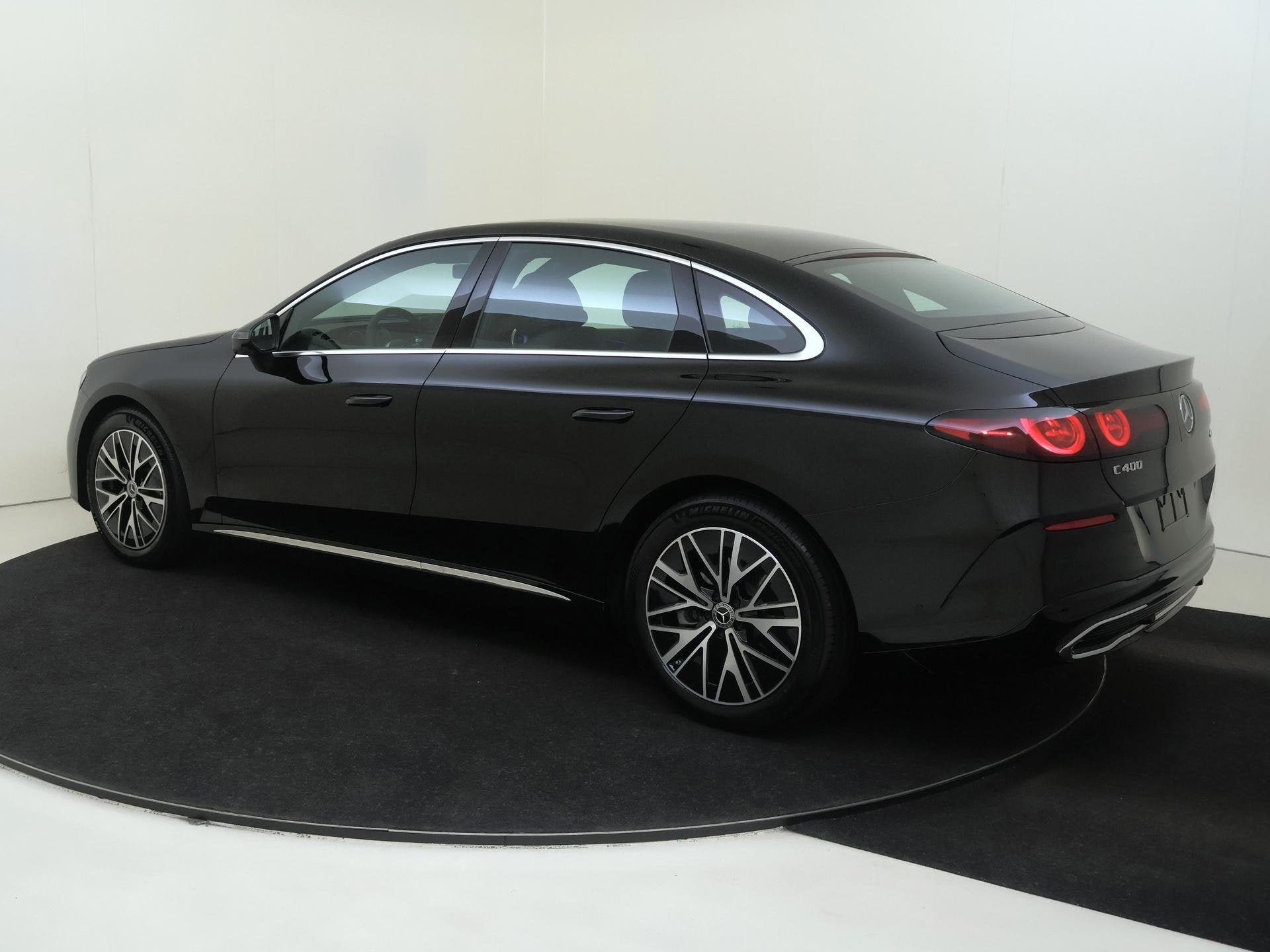Mercedes-Benz C-klasse 400 4MATIC Business Solution Luxury 9, Auto's, Automaat, 735 km, 2460 kg, Zwart