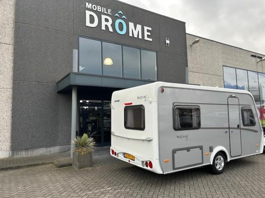 Eriba Nova Light Delight 465 VOORTENT+FIETSENDRAGER, Caravans en Kamperen, Standaardzit, Bedrijf, 750 - 1000 kg, 4 tot 5 meter