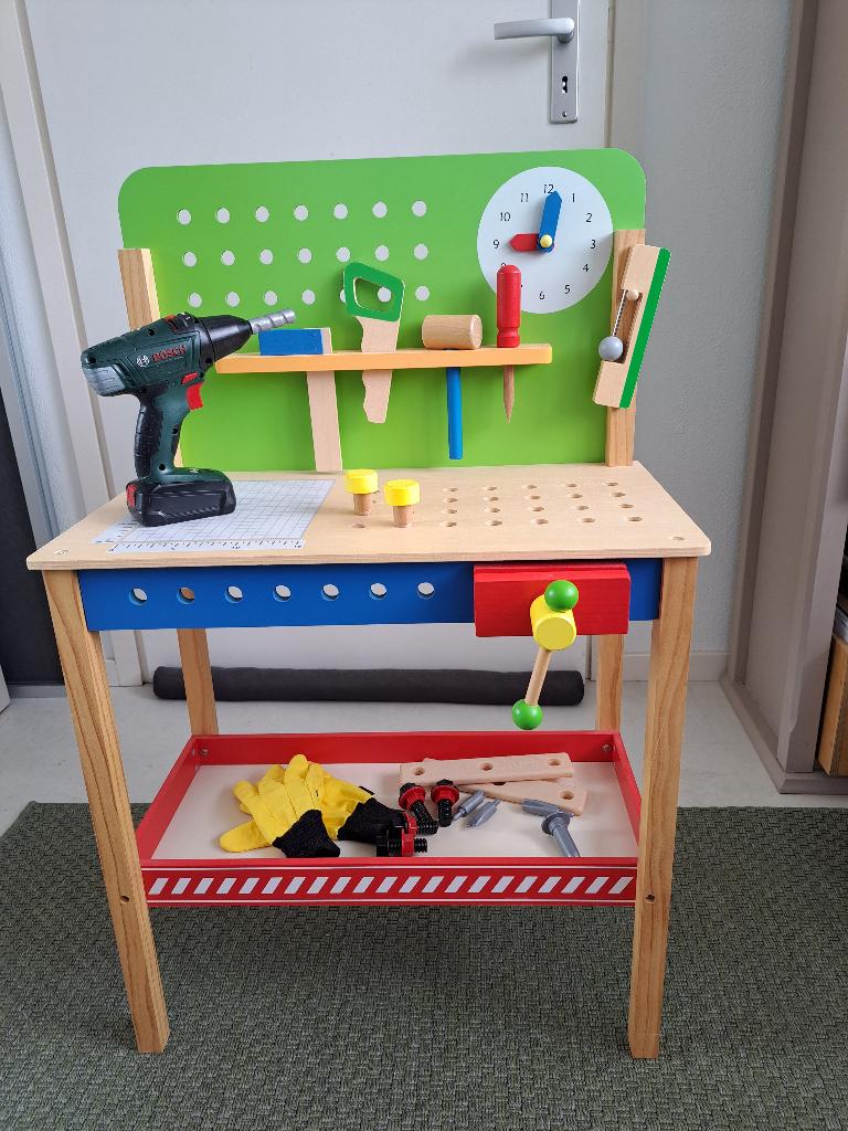 Houten speelwerkbank, Kinderen en Baby's, Speelgoed | Houten speelgoed, Ophalen, Zo goed als nieuw, Meubelstuk of Keukentje