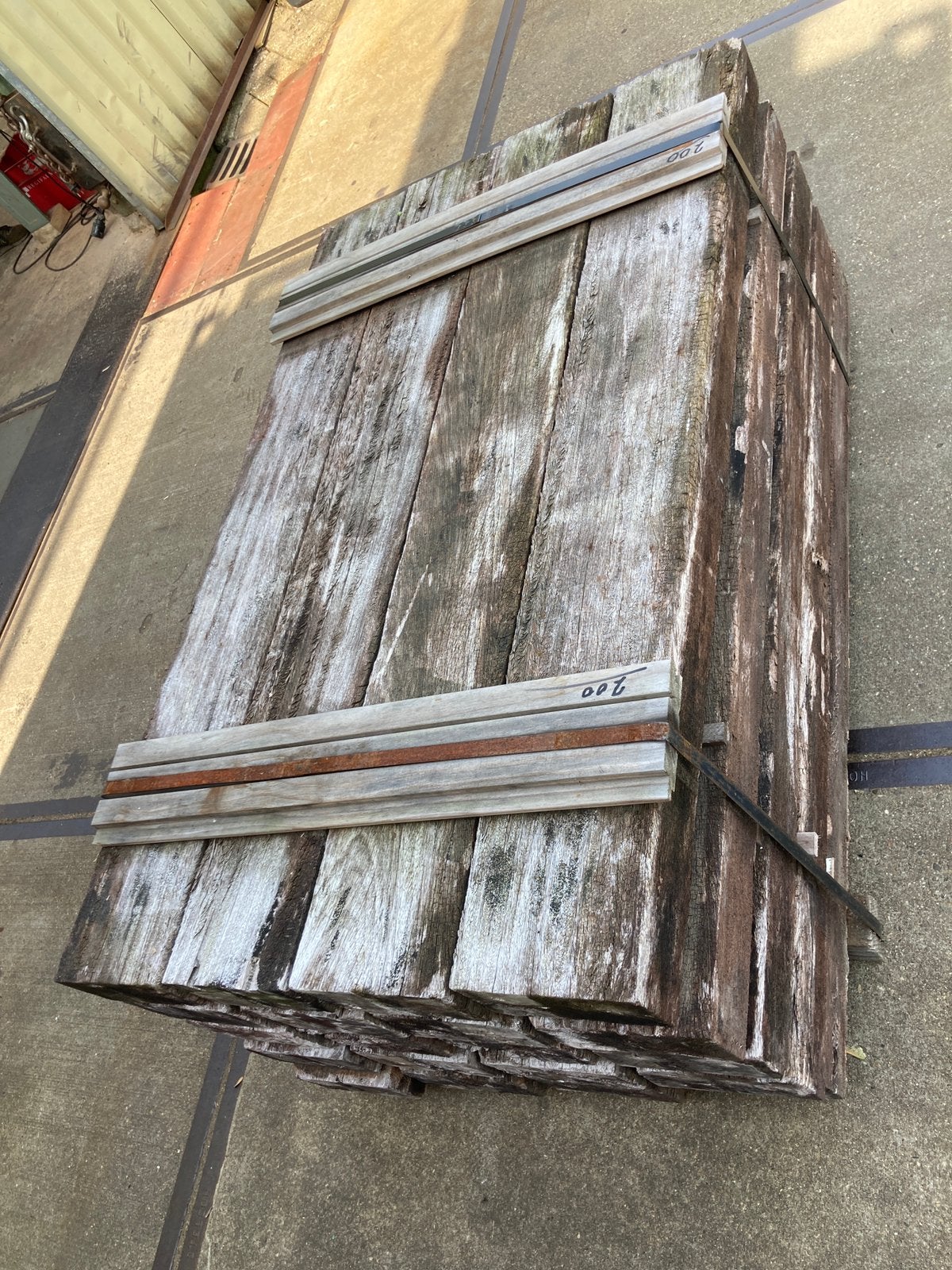 200 Azobe balken (blokken)., Ophalen, Gebruikt, Hout