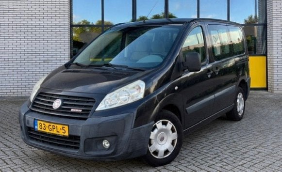 Fiat Scudo Panorama 2.0 MultiJet 9 Persoons Family, Keurig o, Auto's, Gebruikt, 2000 kg, Origineel Nederlands, Bedrijf