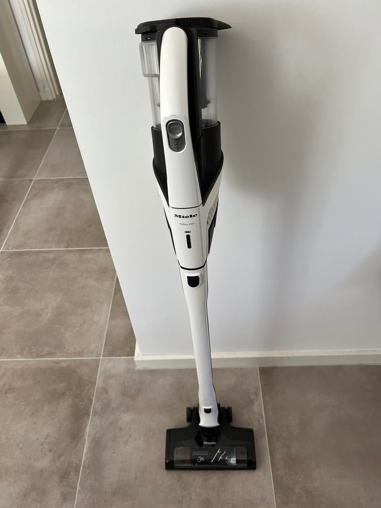 Miele stofzuiger Triflex HX1, Witgoed en Apparatuur, Stofzuigers, Ophalen, Zo goed als nieuw, Reservoir