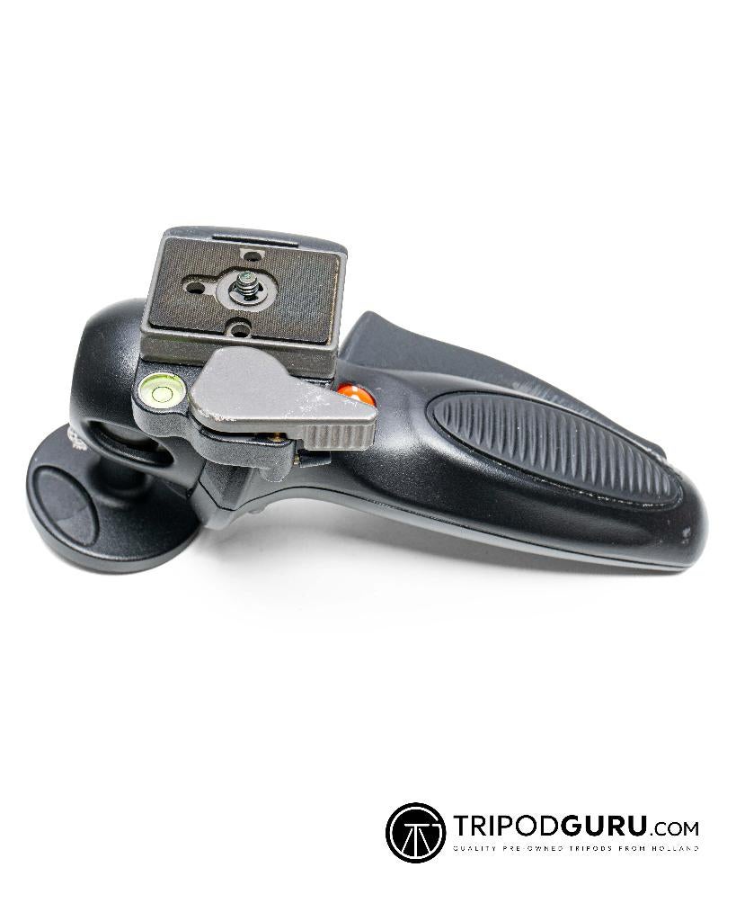 Manfrotto 327RC2 Light Duty Grip Ball Head, Gebruikt, Via Valsugana, 100 36022 Cassola (VI) Italy, Info@videndum.com, Balhoofd